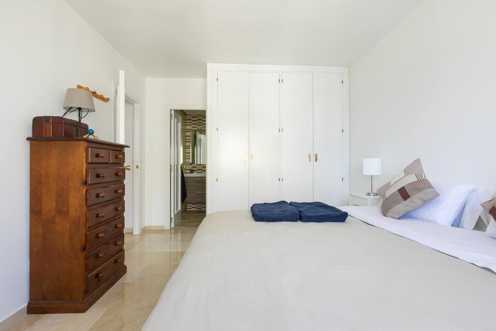 Seaview Estepona Marine Port With Pools ภายนอก รูปภาพ